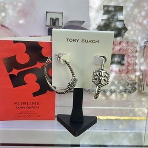 TORY BURCH SILVER DETAIL HOOPS .. NWT